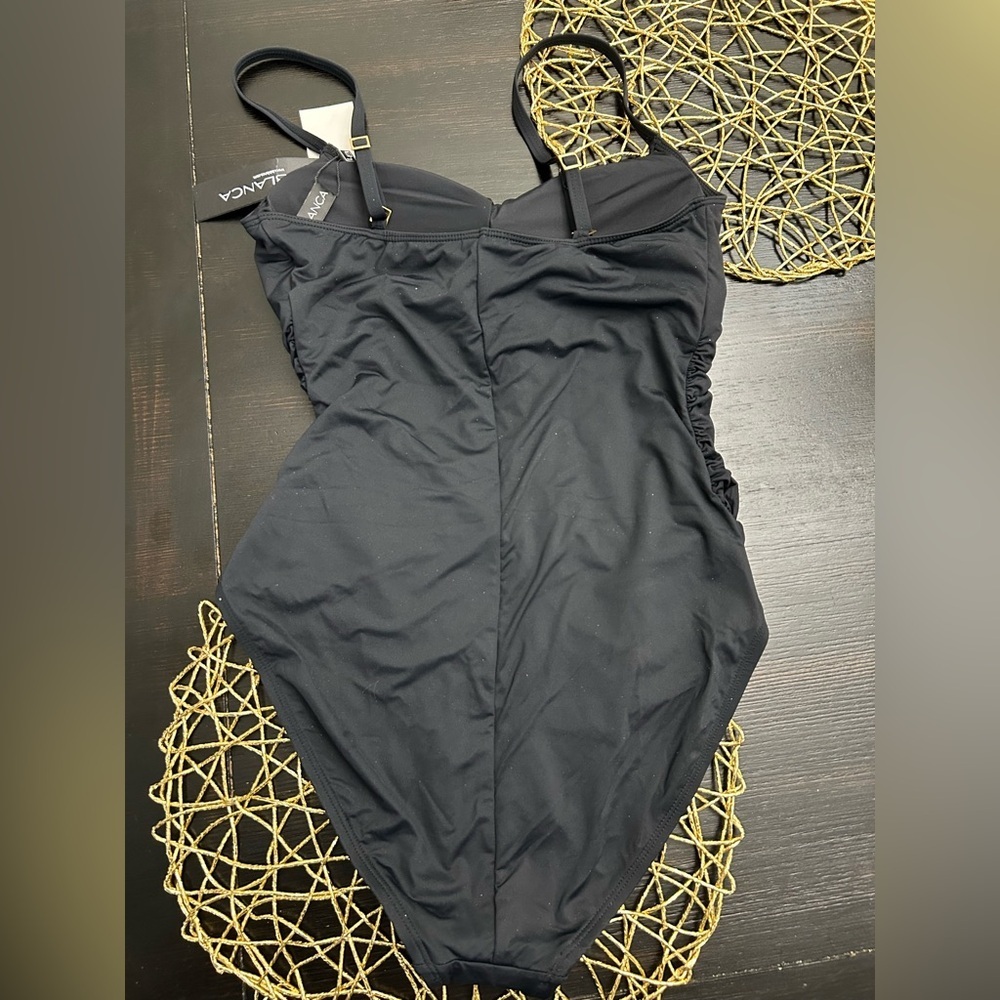 La Blanca Women's One Piece Swimsuit Island Goddess Shirred Side Black Size 12 - Picture 6 of 8